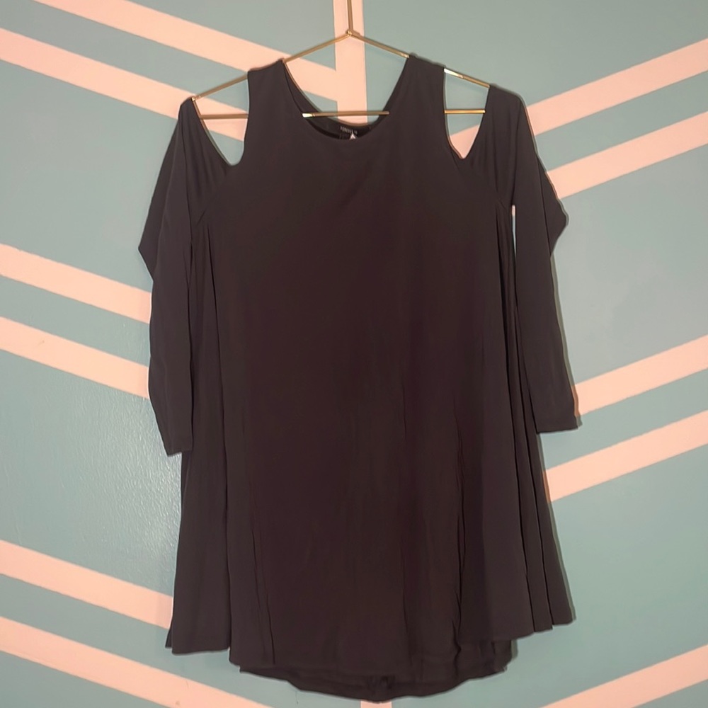 Forever 21 dark gray cold shoulder long sleeve shirt